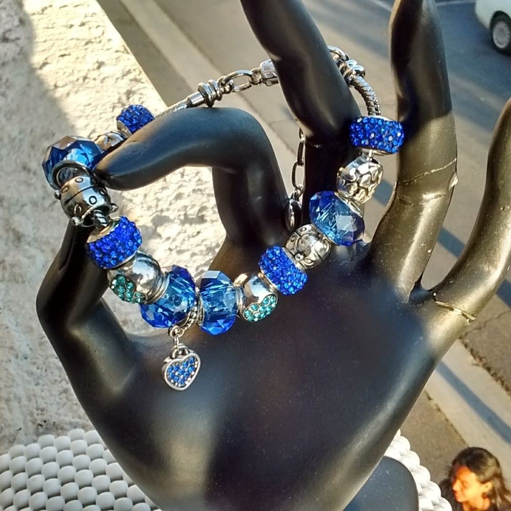 Charm bracelet